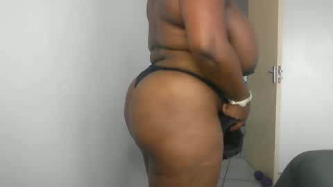 ONLYFAN-Africanbusty online show from January 31, 2025, 7:07 am