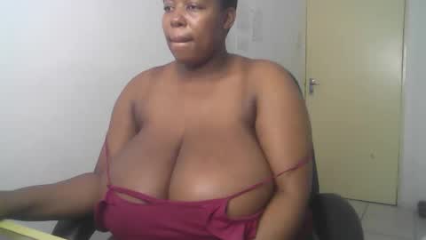 ONLYFAN-Africanbusty online show from September 8, 2025, 9:14 pm