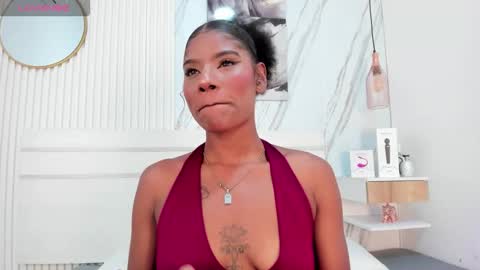 Snapshot of afro_luna chatting on November 24, 2025, 11:43 am Afro Luna online show from November 24, 2025, 11:43 am