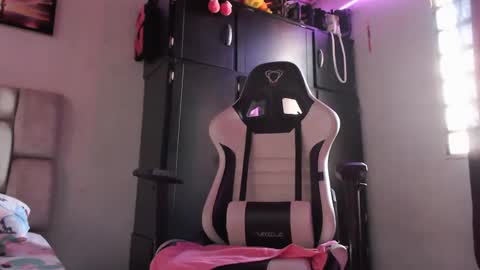 afrodita096 online show from February 12, 2025, 3:05 pm