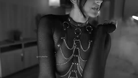 Snapshot of afrodita__25 chatting on July 22, 2026, 12:02 am Emma online show from July 22, 2026, 12:02 am
