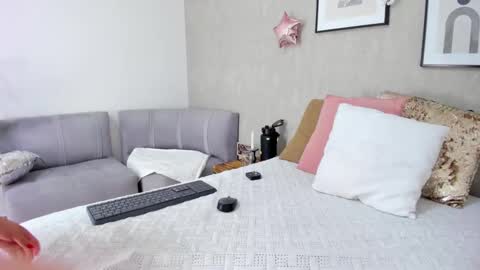 Snapshot of afrodita_martinez chatting on February 18, 2025, 9:42 pm Afrodita online show from February 18, 2025, 9:42 pm