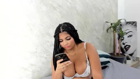 Afrodita Ross online show from September 17, 2025, 12:18 pm