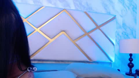 Snapshot of afrodita_scorpion chatting on January 21, 2025, 11:34 pm AfroditaX online show from January 21, 2025, 11:34 pm
