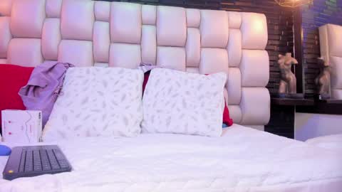 Afrodita  online show from April 10, 2026, 5:45 am