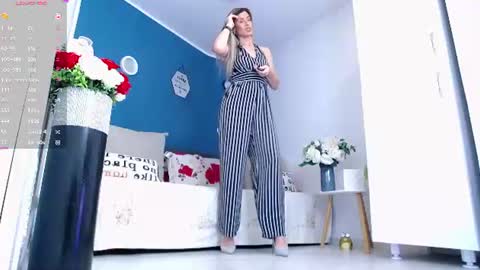 Snapshot of afroditha_ chatting on July 6, 2026, 3:14 pm Amalia online show from July 6, 2026, 3:14 pm