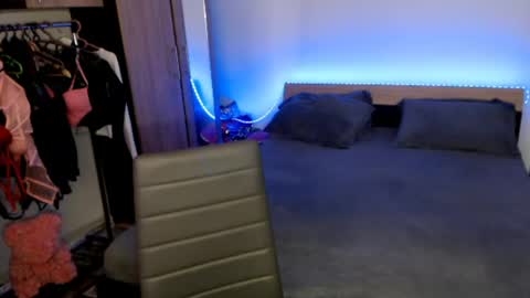 Afro online show from April 13, 2026, 12:32 pm