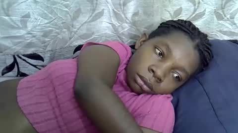 Snapshot of afronubians_ chatting on February 17, 2025, 8:19 am pink and josphen online show from February 17, 2025, 8:19 am