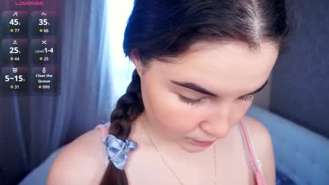 Lana  1800 - 0330 UTC   Mia 0700- 1630 UTC online show from September 17, 2025, 6:37 am