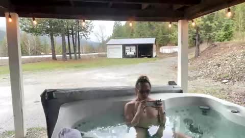 Snapshot of agabe2323 chatting on April 2, 2026, 3:31 pm agabe2323 online show from April 2, 2026, 3:31 pm