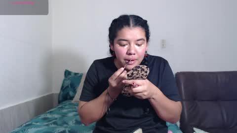 Agatha online show from April 17, 2026, 3:42 am