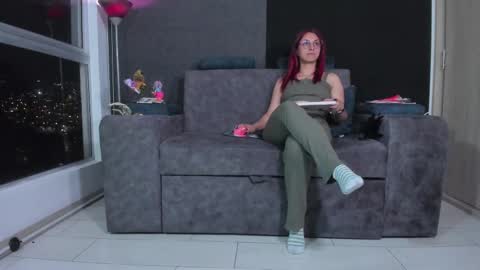 Snapshot of agatacollinsss chatting on February 20, 2025, 1:46 am Agata Collinss online show from February 20, 2025, 1:46 am