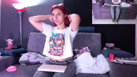 Snapshot of agatacollinsss chatting on October 16, 2025, 12:00 am Agata Collinss online show from October 16, 2025, 12:00 am