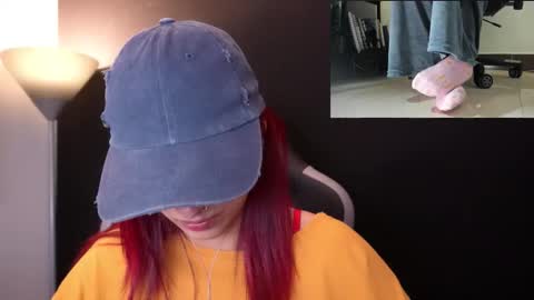 Snapshot of agatacollinsss chatting on February 15, 2026, 12:40 am Agata Collinss online show from February 15, 2026, 12:40 am