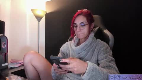 Snapshot of agatacollinsss chatting on March 14, 2026, 4:07 am Agata Collinss online show from March 14, 2026, 4:07 am