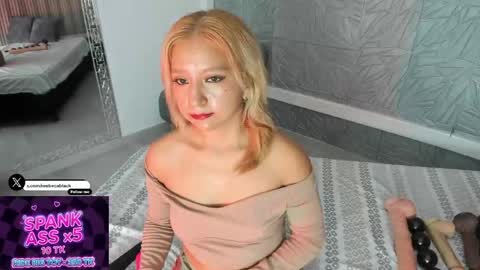 Snapshot of agatadelphine_mr chatting on May 13, 2026, 1:30 pm Agatadelphine online show from May 13, 2026, 1:30 pm