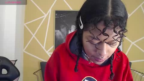 agatha_amaya online show from October 21, 2025, 1:34 pm