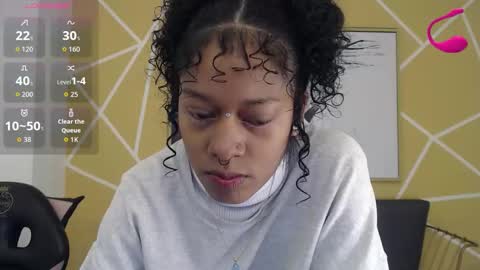 agatha_amaya online show from October 22, 2025, 1:22 pm