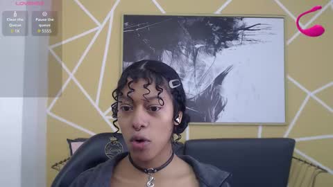 agatha_amaya online show from November 23, 2025, 1:11 pm