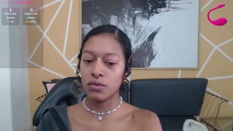 agatha_amaya online show from December 2, 2025, 1:50 pm