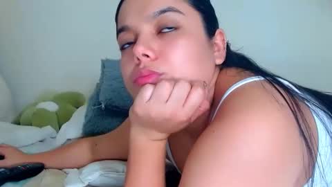 Snapshot of agatha_frank04 chatting on May 16, 2026, 12:51 am Agatha online show from May 16, 2026, 12:51 am