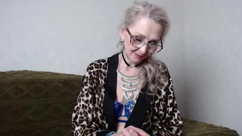 Agatha online show from February 9, 2025, 1:25 pm