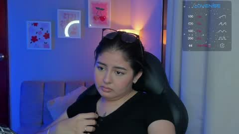 Snapshot of agatha_riccie chatting on May 9, 2026, 4:50 am Cat online show from May 9, 2026, 4:50 am