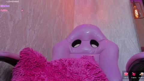 LUNNA online show from January 30, 2025, 9:36 pm