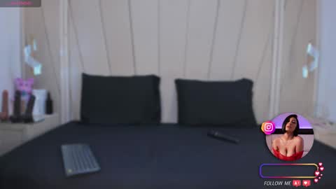 Agatha Steel online show from September 18, 2025, 8:55 pm