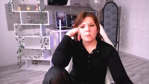 agathaagnia online show from May 30, 2026, 9:17 am
