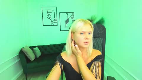 Agatha online show from September 14, 2025, 7:24 pm