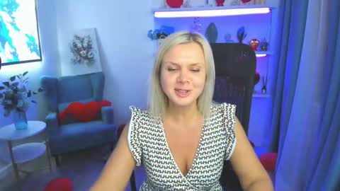 Snapshot of agathaklouin chatting on February 15, 2026, 3:03 am Agatha online show from February 15, 2026, 3:03 am