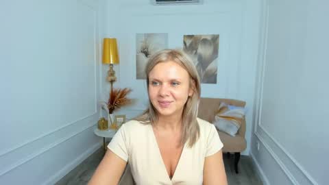 Snapshot of agathaklouin chatting on April 25, 2026, 1:41 pm Agatha online show from April 25, 2026, 1:41 pm