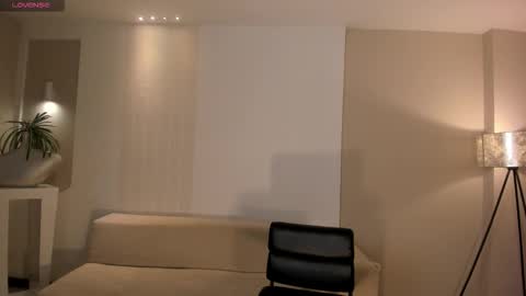 Agatha online show from January 18, 2026, 11:41 pm