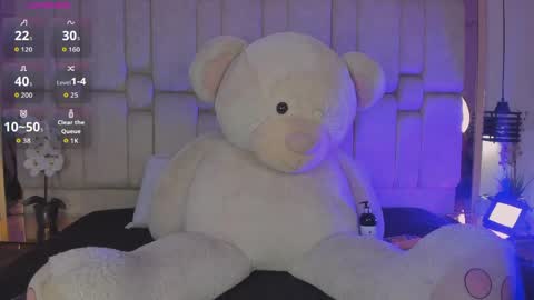 Snapshot of agathauwudoll chatting on May 3, 2026, 12:27 am agathauwudoll online show from May 3, 2026, 12:27 am