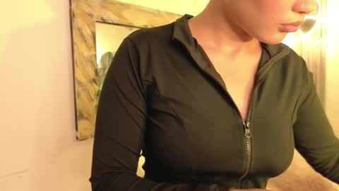 Snapshot of agattha_rosse chatting on October 6, 2025, 12:13 pm I have a name like many online show from October 6, 2025, 12:13 pm