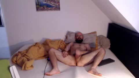 Snapshot of age_of_pleasure chatting on July 19, 2026, 11:36 am age_of_pleasure online show from July 19, 2026, 11:36 am