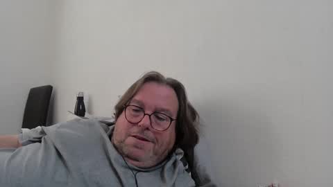 Snapshot of agias chatting on March 11, 2025, 11:33 am Agias online show from March 11, 2025, 11:33 am