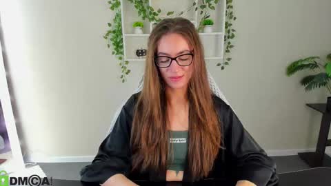 Snapshot of agnes_wells chatting on November 6, 2025, 9:21 am agnes wells online show from November 6, 2025, 9:21 am