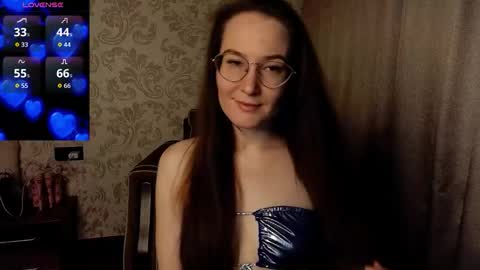 Agnes online show from November 24, 2025, 2:39 pm