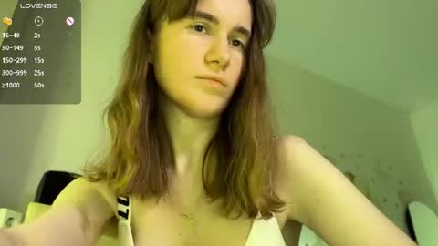 Snapshot of agniia257 chatting on July 17, 2026, 12:01 pm Kleya online show from July 17, 2026, 12:01 pm
