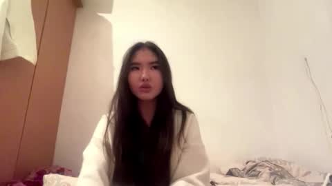 Snapshot of aguedahammargren chatting on November 3, 2025, 5:25 pm Ai online show from November 3, 2025, 5:25 pm