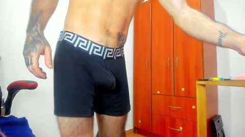 Snapshot of aguslover chatting on January 12, 2025, 6:05 pm Agustin online show from January 12, 2025, 6:05 pm