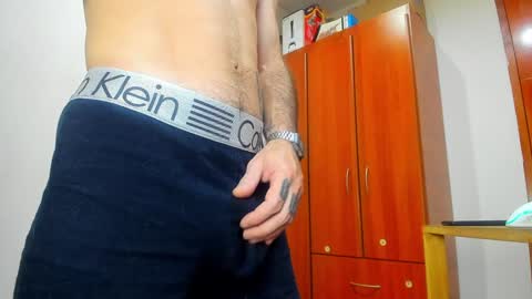 Snapshot of aguslover chatting on January 22, 2025, 5:28 pm Agustin online show from January 22, 2025, 5:28 pm