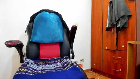 Snapshot of aguslover chatting on September 8, 2025, 6:29 pm Agustin online show from September 8, 2025, 6:29 pm