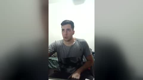 Snapshot of agustinnrod chatting on July 16, 2026, 3:29 pm agustinnrod online show from July 16, 2026, 3:29 pm