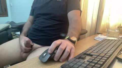 Snapshot of aguy2023 chatting on January 15, 2026, 9:14 am aguy2023 online show from January 15, 2026, 9:14 am