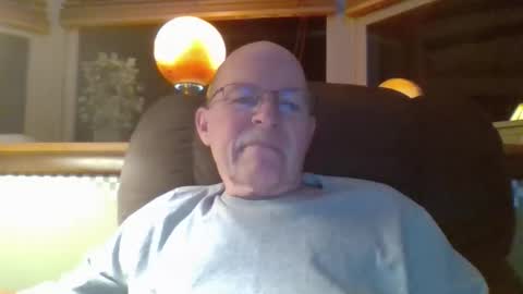 aguynrkfrd online show from March 30, 2026, 9:10 am