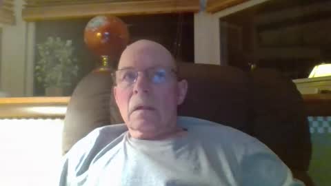 aguynrkfrd online show from March 31, 2026, 8:26 am