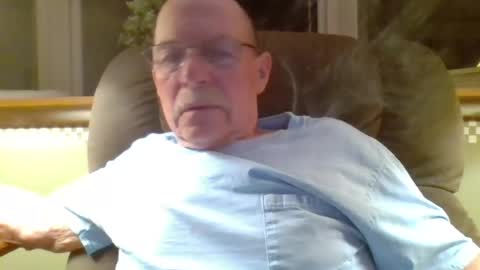 Snapshot of aguynrkfrd chatting on July 21, 2026, 9:22 am aguynrkfrd online show from July 21, 2026, 9:22 am